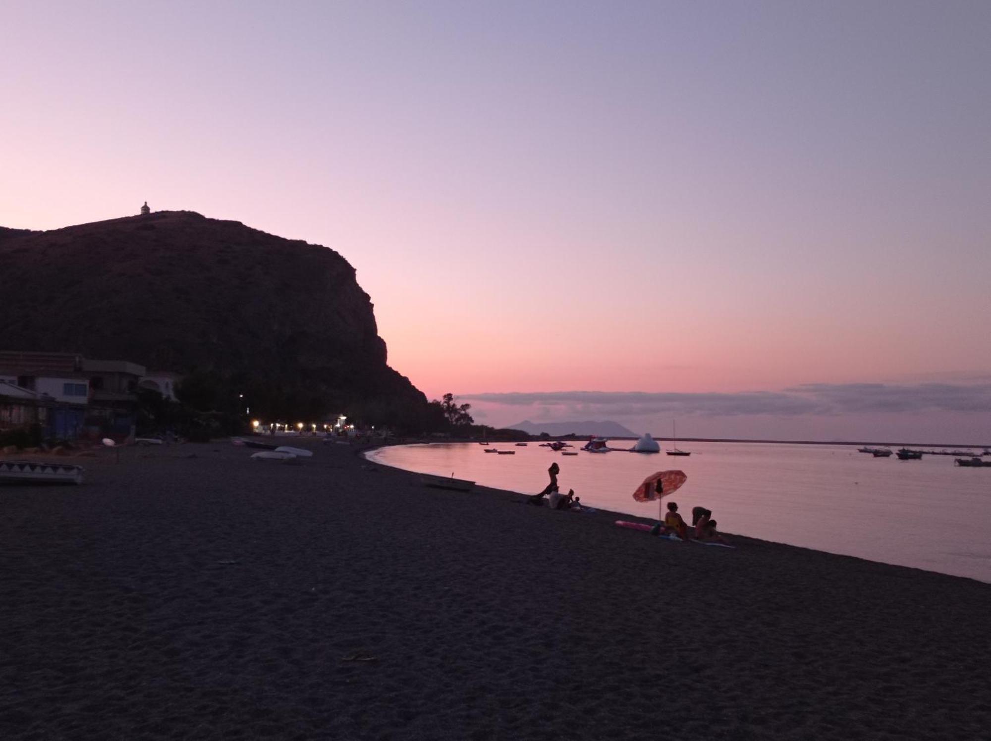Mansarda Con Terrazzo Vista Mare Villa Oliveri Eksteriør bilde